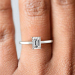 Load image into Gallery viewer, Valeria Emerald Cut Hidden Halo Solitaire 4 Prong Claw Set Engagement Ring Setting - Nivetta