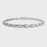 Load and play video in Gallery viewer, Hesperia Round Cut Diamond Tennis Bracelet Prong Set (4 ctw)