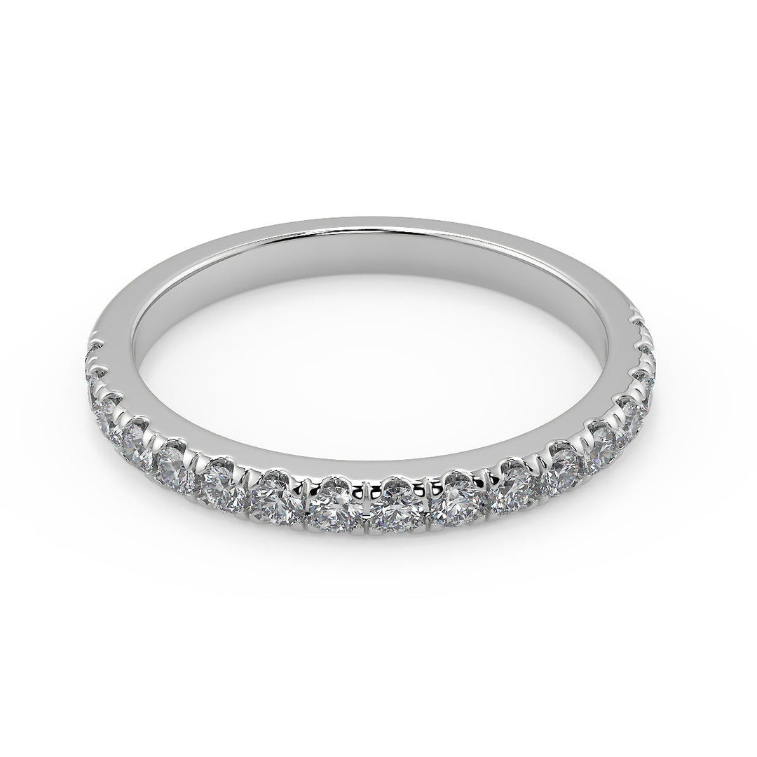 Lara Halo 4 Prong Round Cut Diamond Engagement Ring - Nivetta